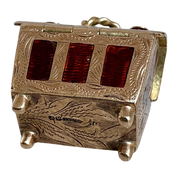 Luxyfer Treasure Chest Pendant 9k Gold